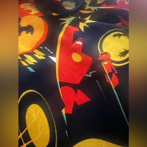 Brand New Lularoe Disney Classic Tp Incredibles size small - Picture 5 of 11